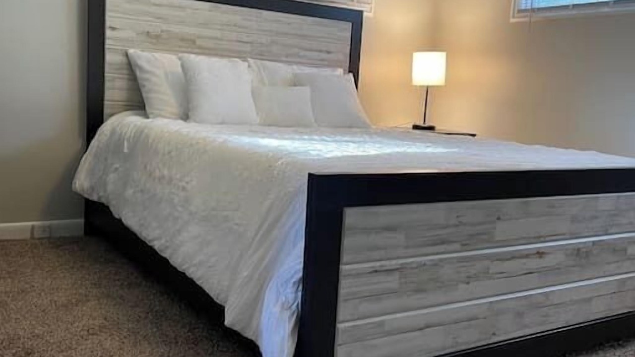 Photo of Bedroom in Seymour