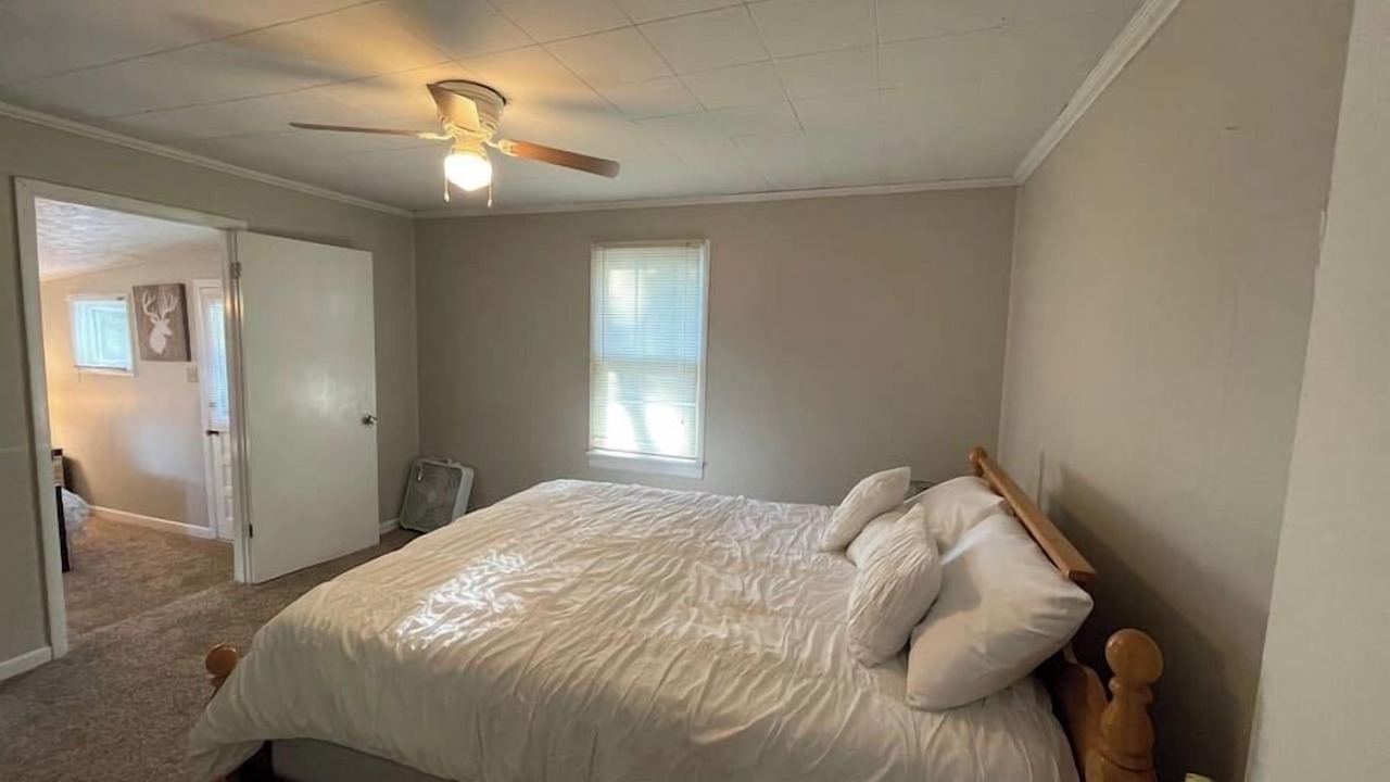 Photo of Bedroom in Seymour