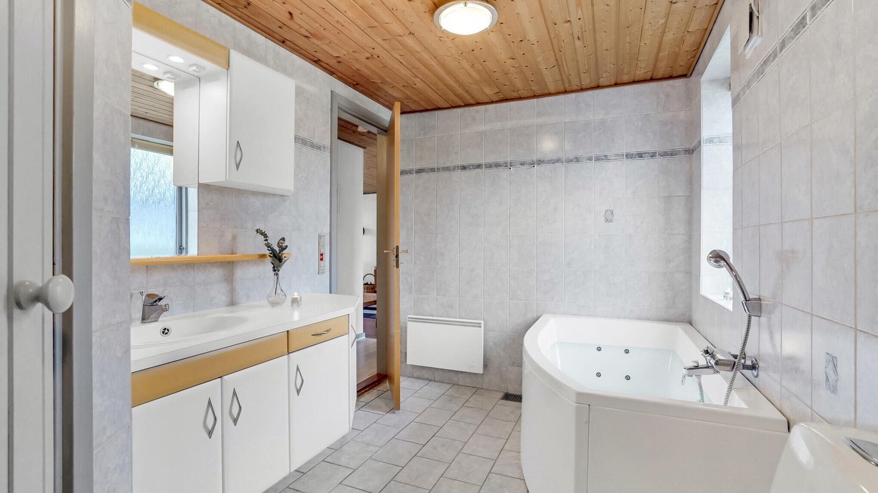 Photo of Bathroom in Vorupør