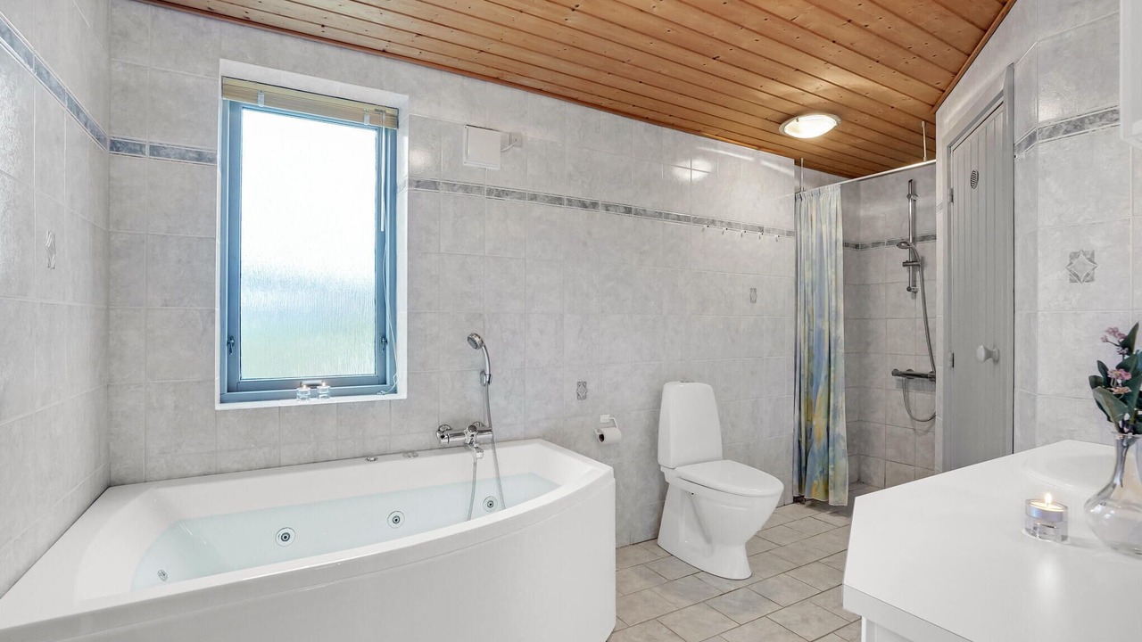 Photo of Bathroom in Vorupør