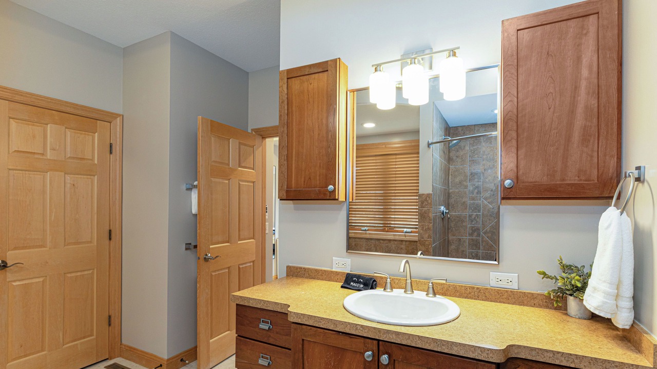 Photo of Bathroom in The Galena Territory