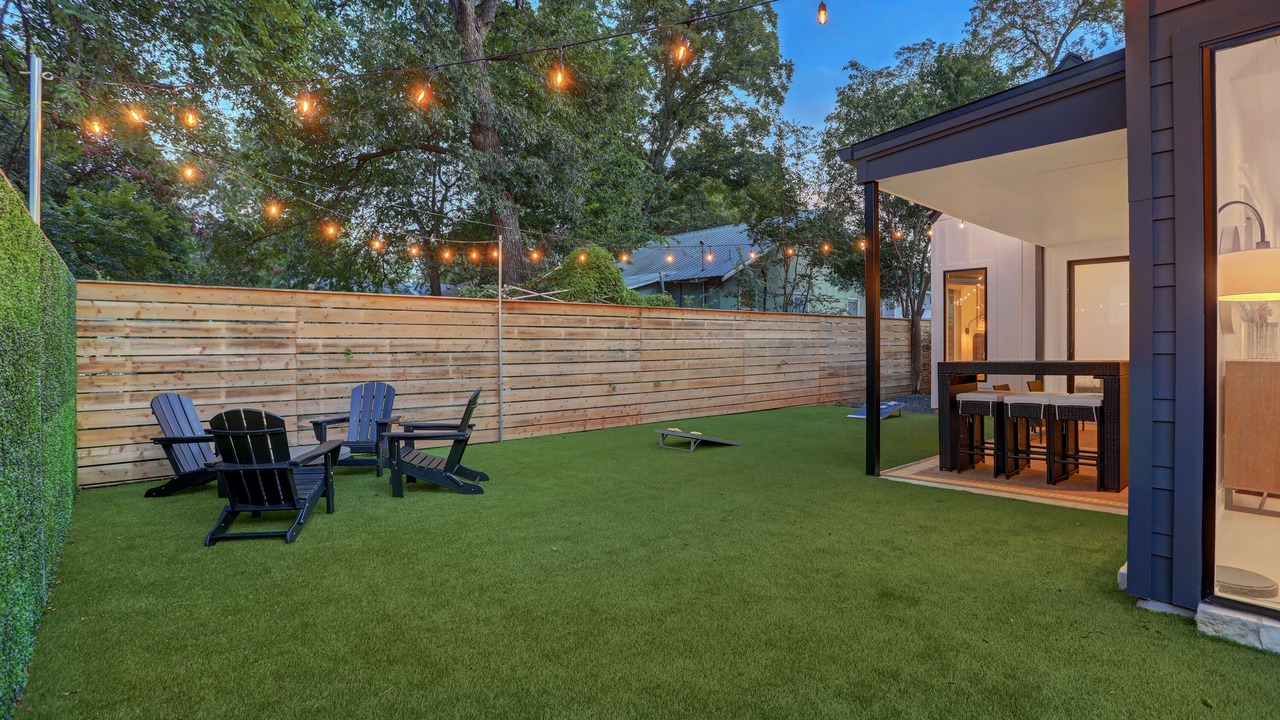 Photo of Outdoor in Holly