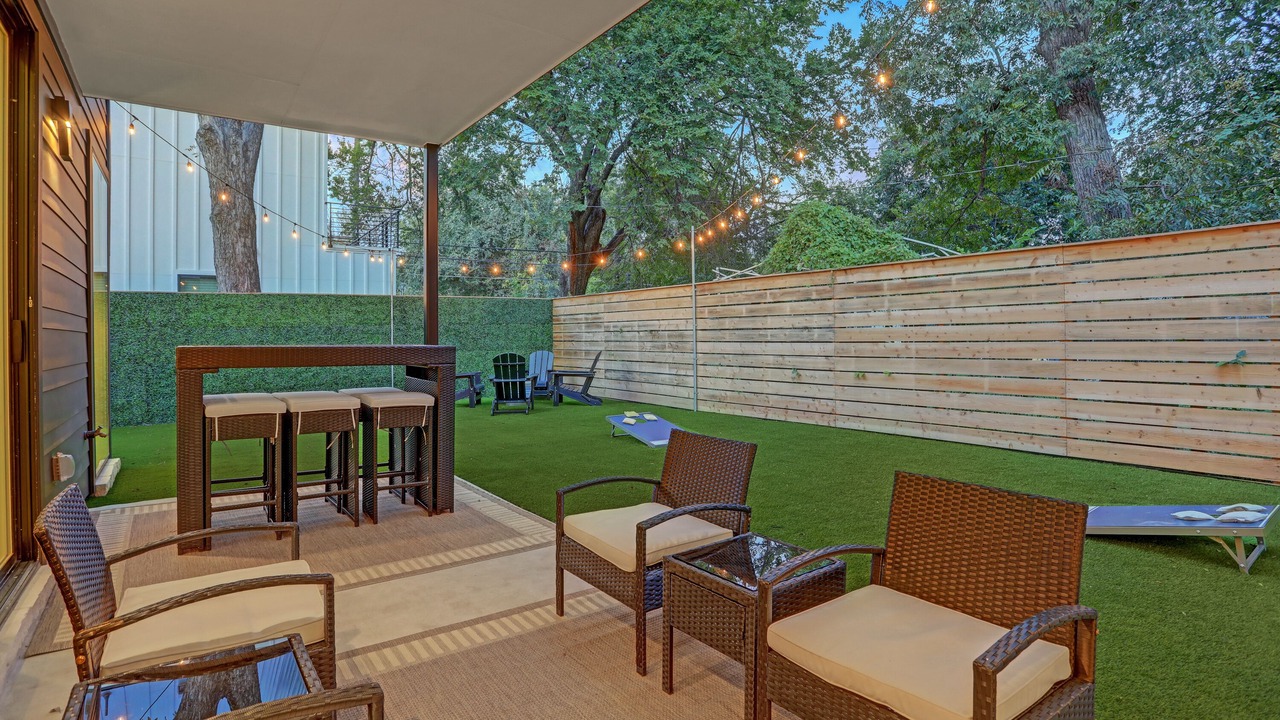 Photo of Patio Balcony in Holly