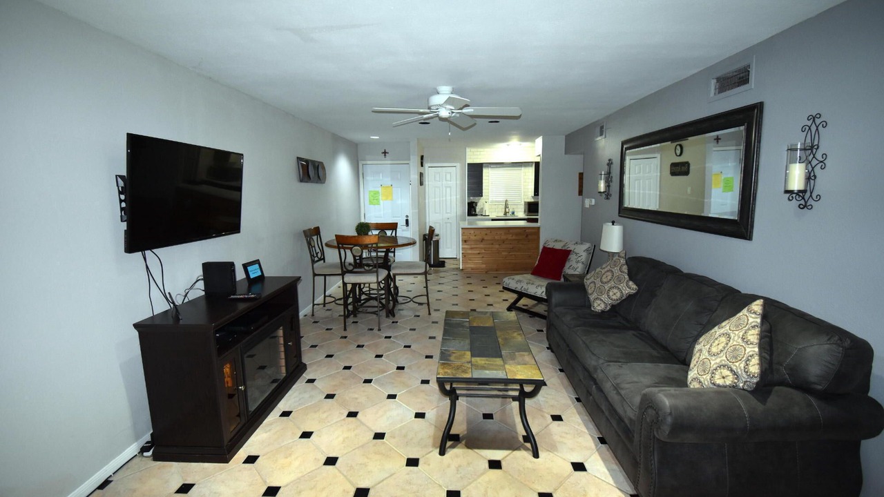 Photo of Livingroom in Walden on Lake Conroe