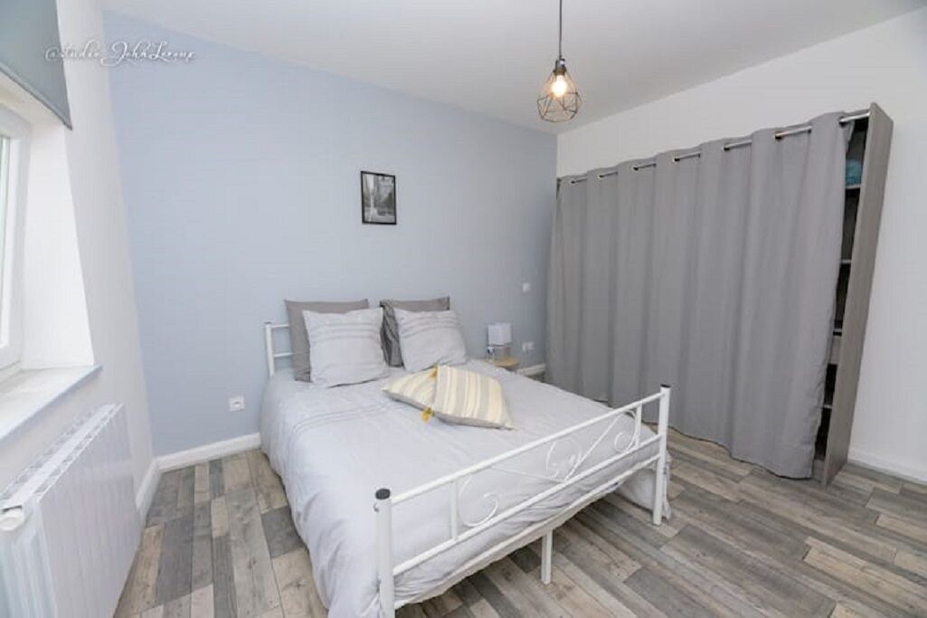 Photo of Bedroom in Toul