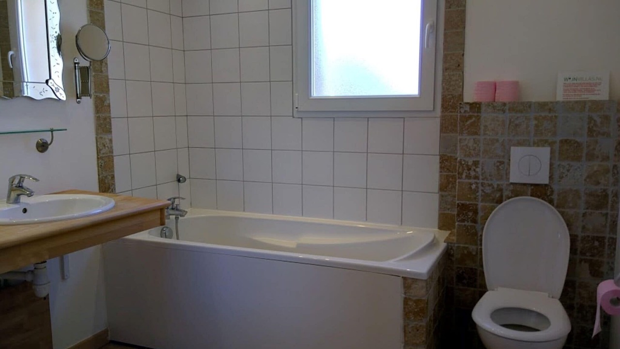 Photo of Bathroom in Montbrun-des-Corbieres