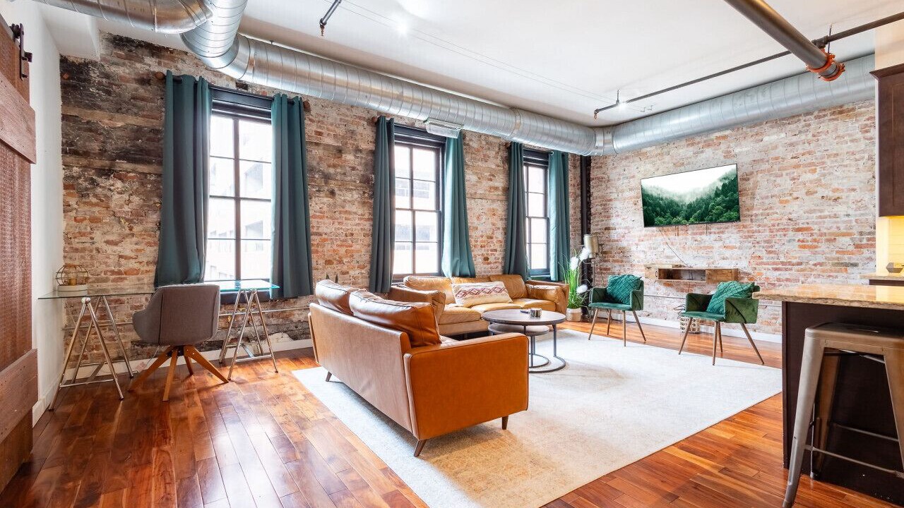 Photo of Livingroom in Center City East
