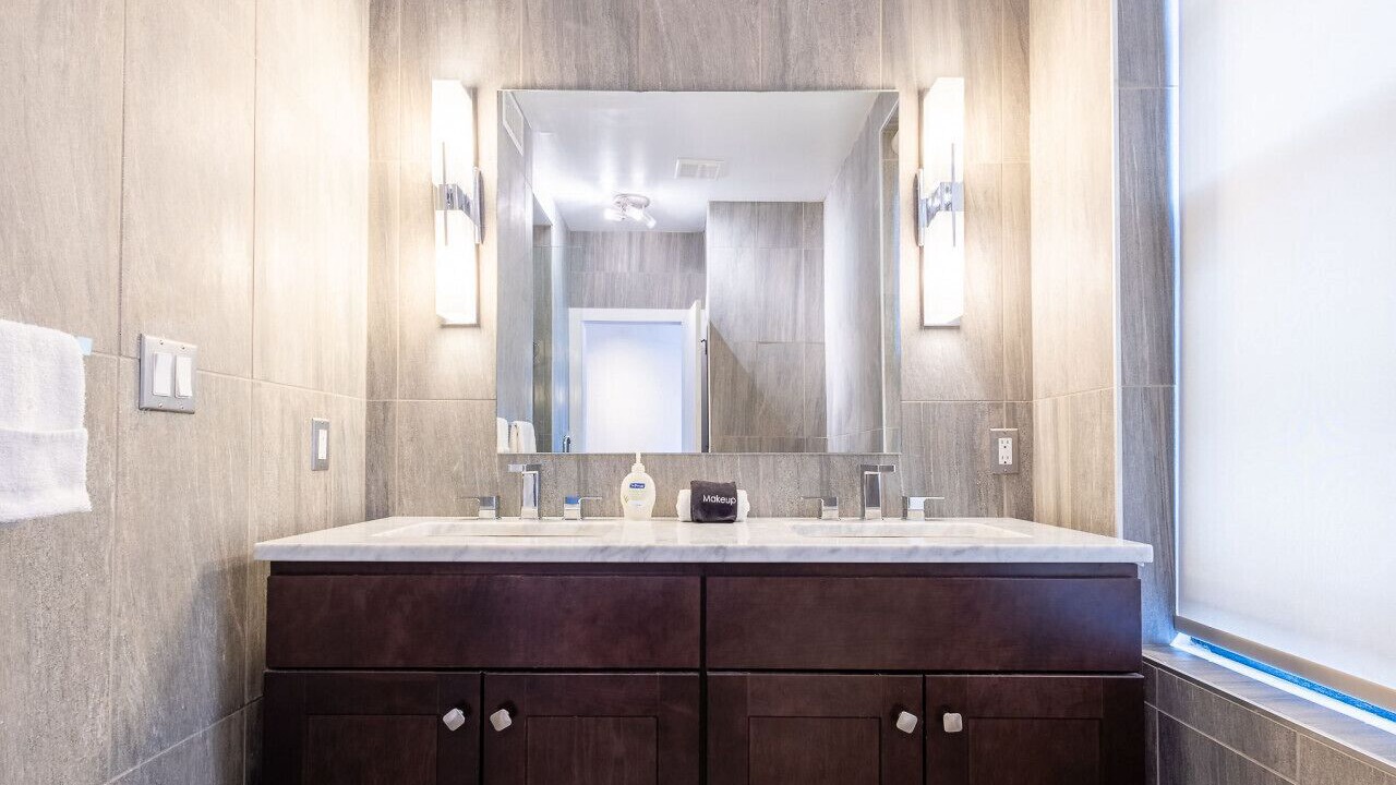 Photo of Bathroom in Center City East