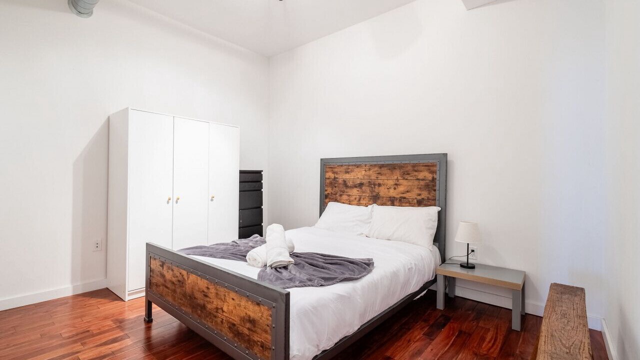 Photo of Bedroom in Center City East