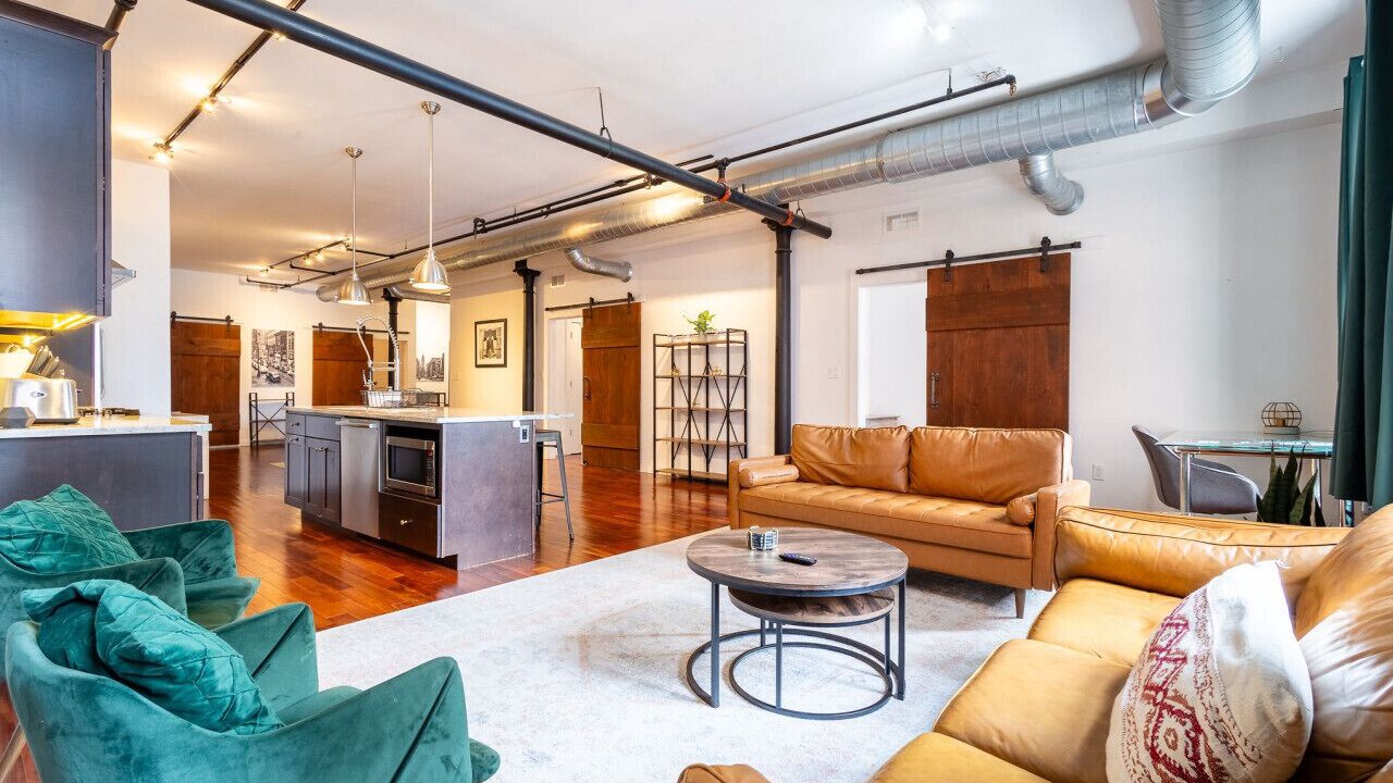 Photo of Livingroom in Center City East