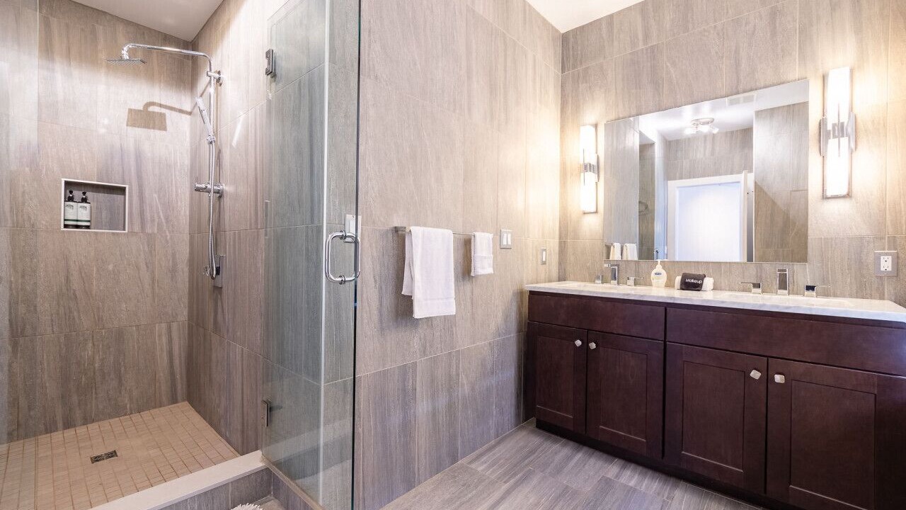 Photo of Bathroom in Center City East