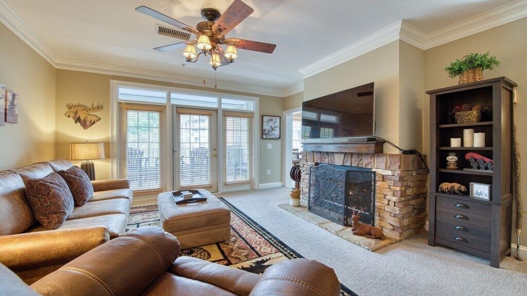 Photo of Livingroom in Maggie Valley