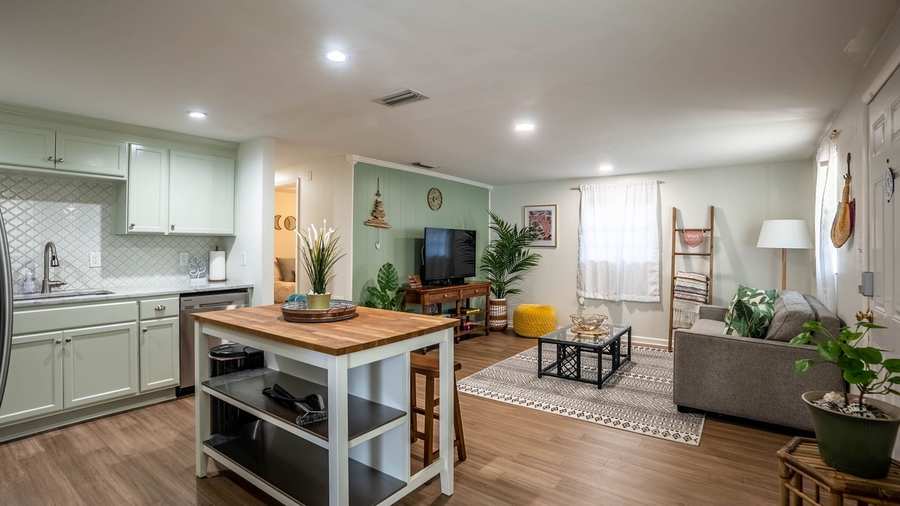 Photo of Livingroom in South Seminole Heights