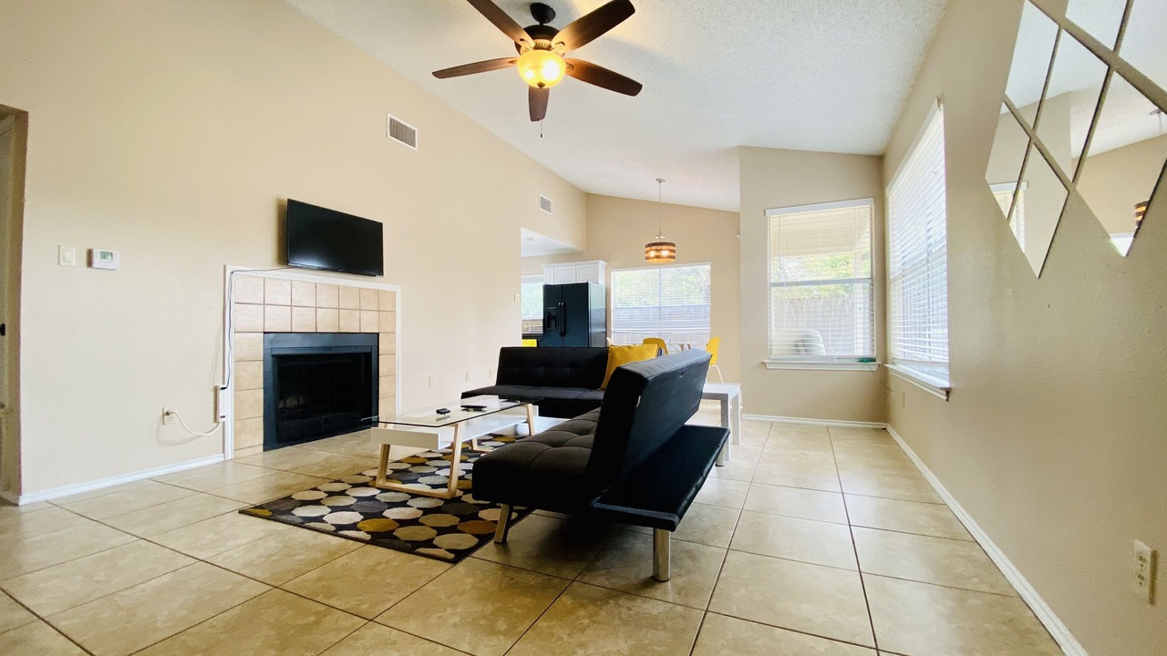 Photo of Livingroom in Milwood
