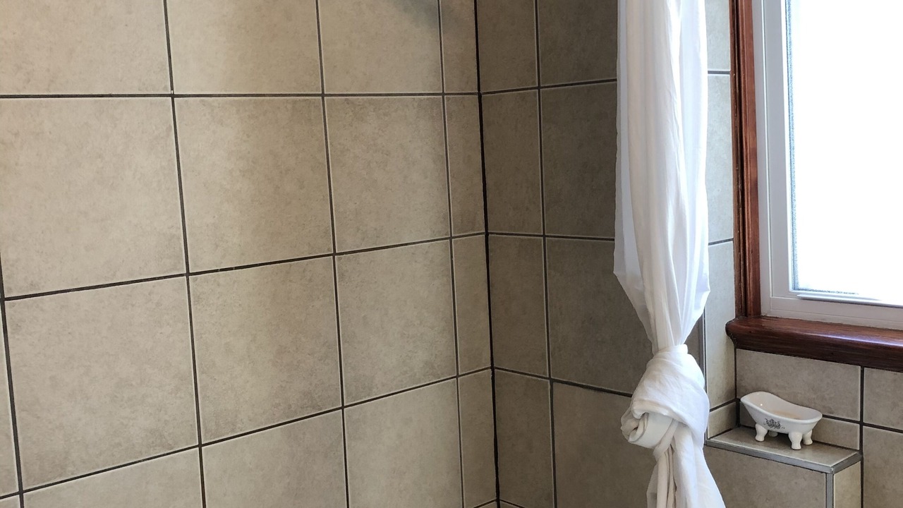 Photo of Bathroom in Oakley