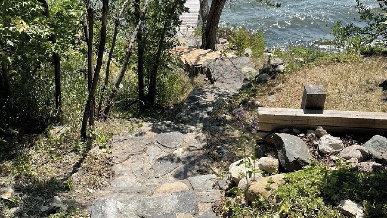 Photo of Outdoor in B-Say-Tah
