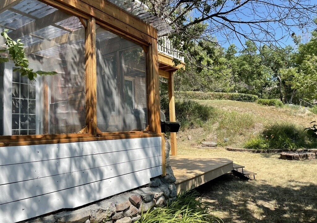 Photo of Outdoor in B-Say-Tah