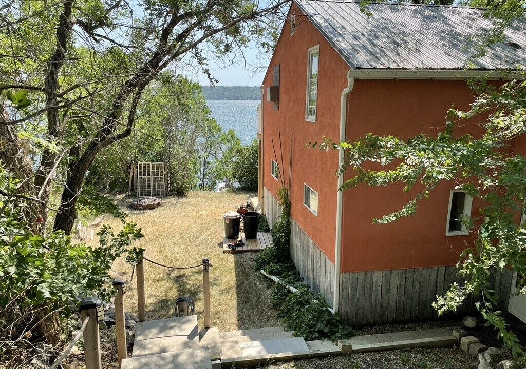 Photo of Outdoor in B-Say-Tah