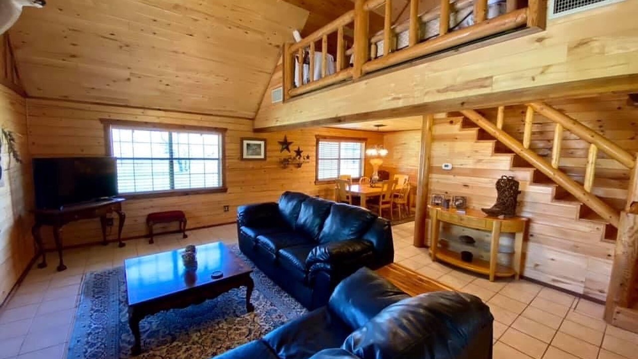 Photo of Livingroom in Valley Mills