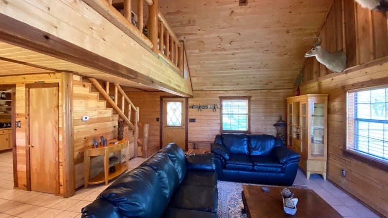 Photo of Livingroom in Valley Mills