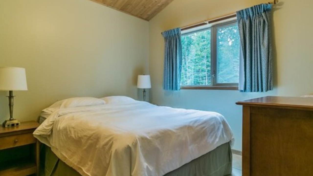Photo of Bedroom in Chertsey