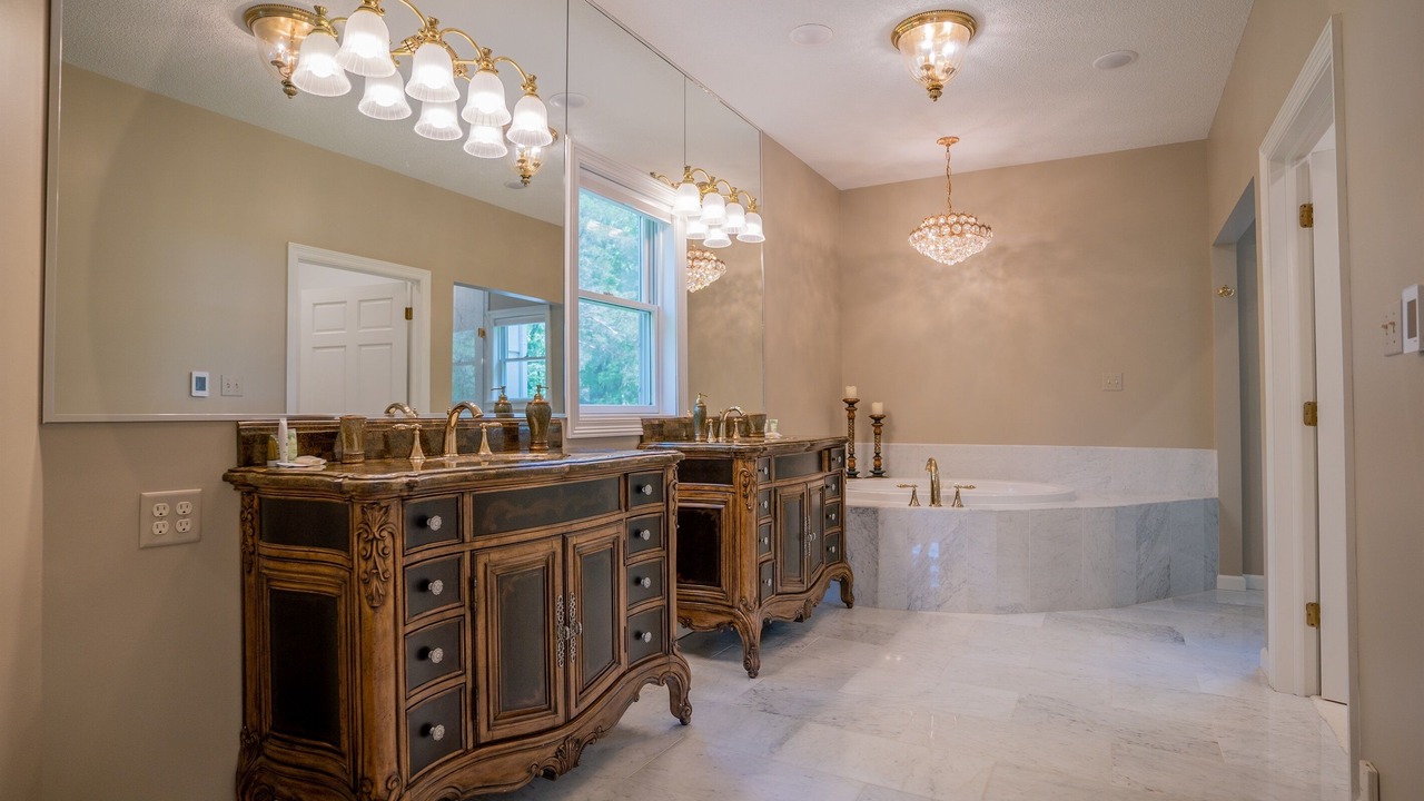 Photo of Bathroom in Carbondale