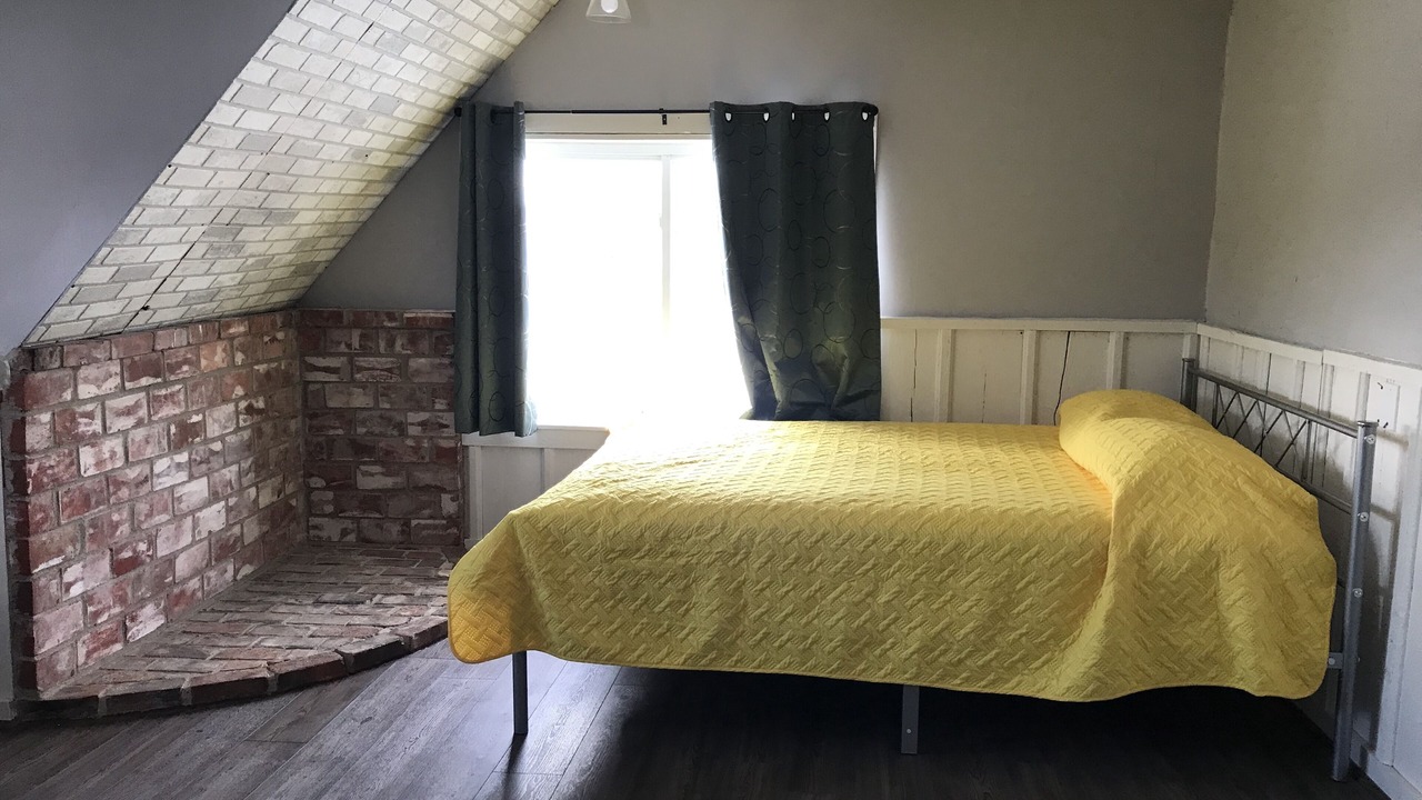Photo of Bedroom in Guthrie County