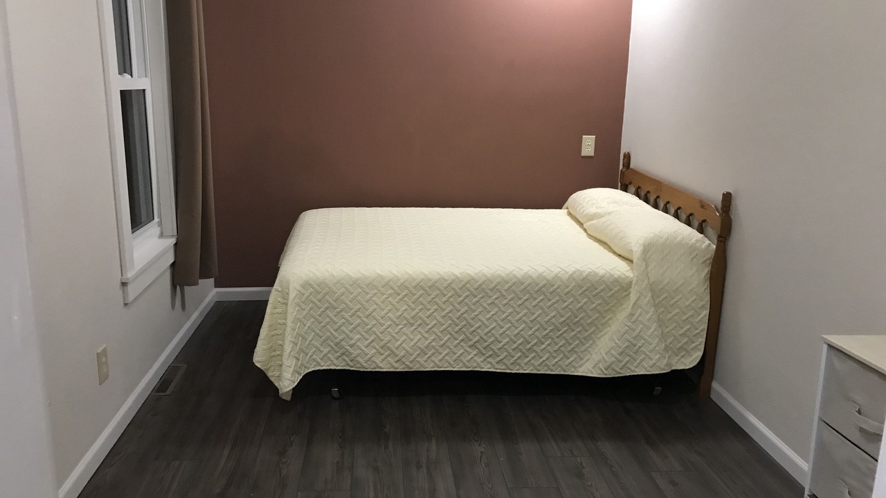 Photo of Bedroom in Guthrie County