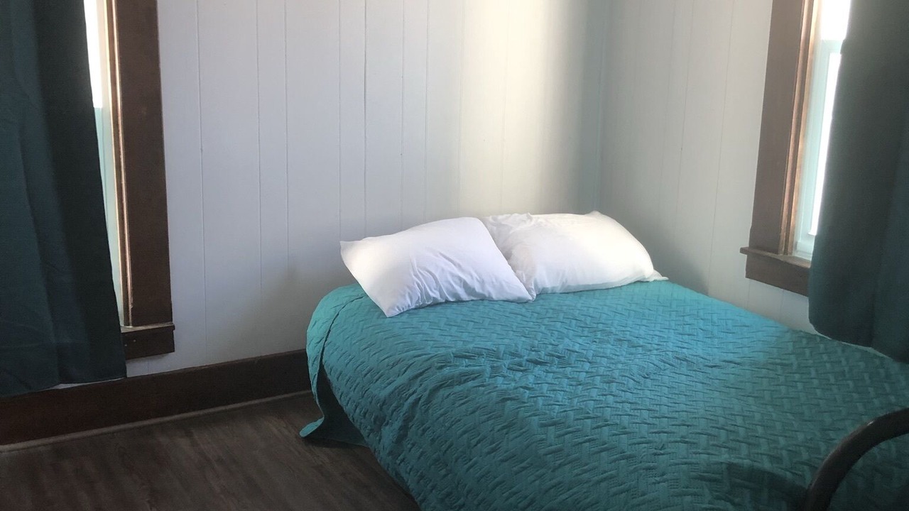 Photo of Bedroom in Guthrie County
