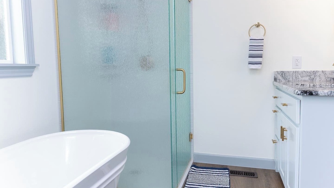 Photo of Bathroom in Lost Bridge Village