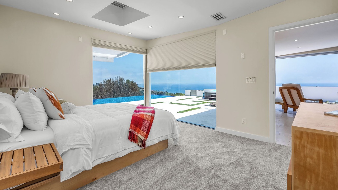 Photo of Bedroom in Malibu