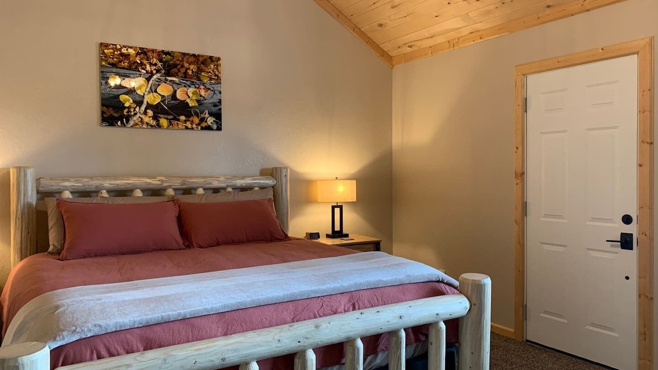Photo of Bedroom in Pagosa Springs