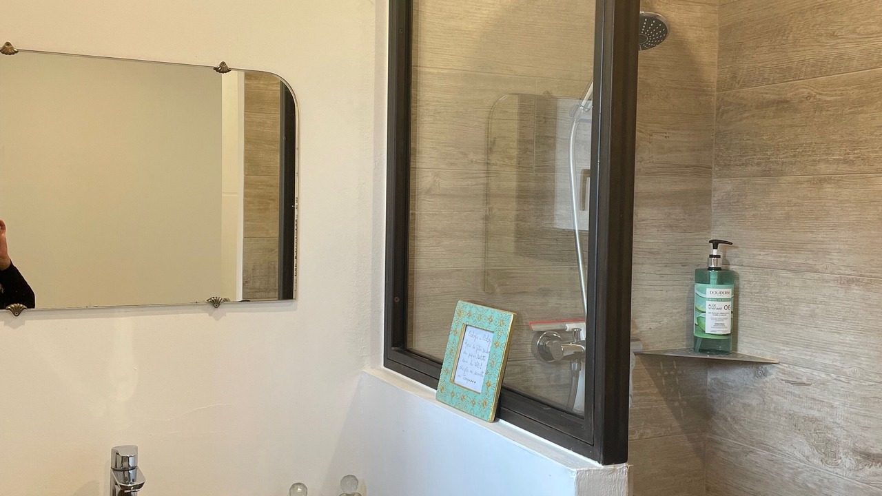 Photo of Bathroom in Arphy