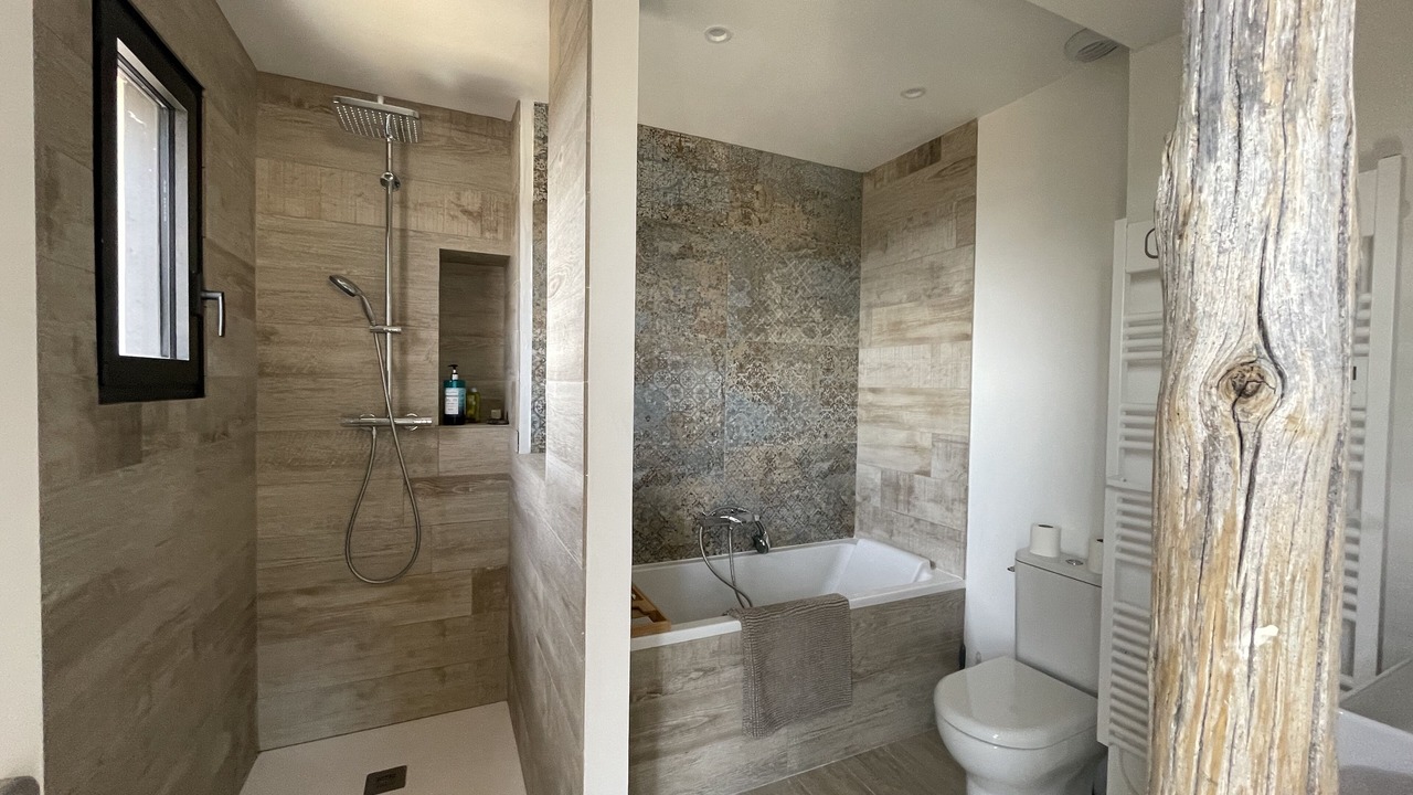 Photo of Bathroom in Arphy