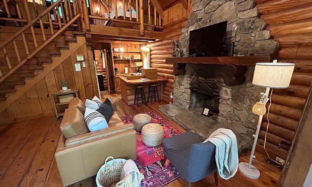 Photo of Livingroom in Benton