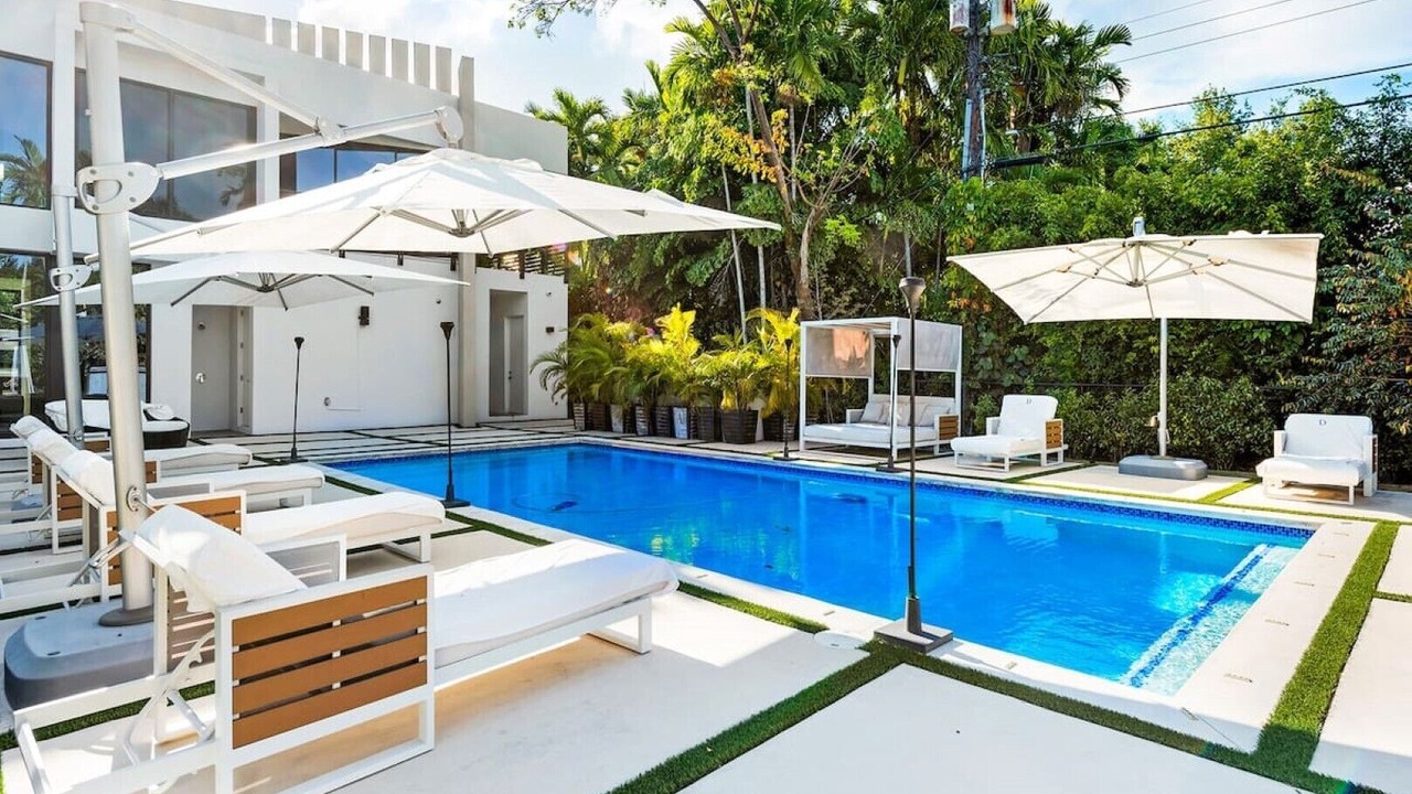 Photo of Outdoor in Country Club Section