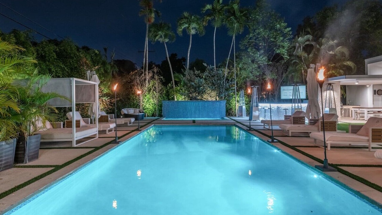 Photo of Outdoor in Country Club Section
