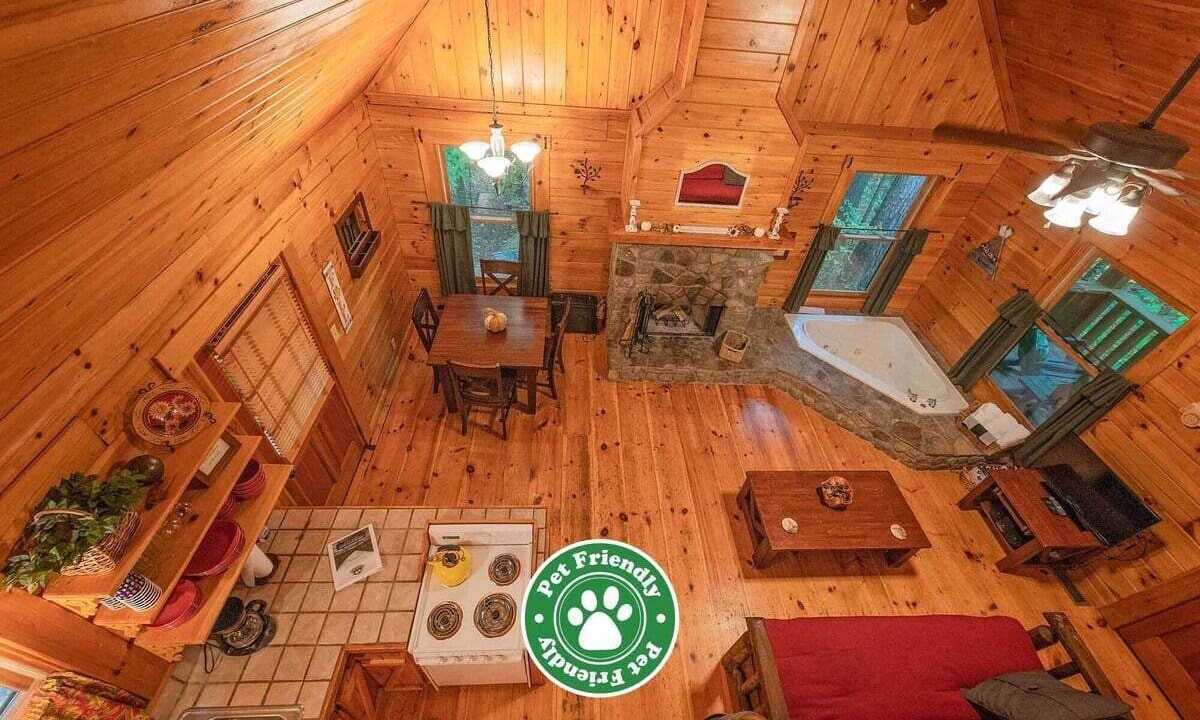 Photo of Bedroom in Benton