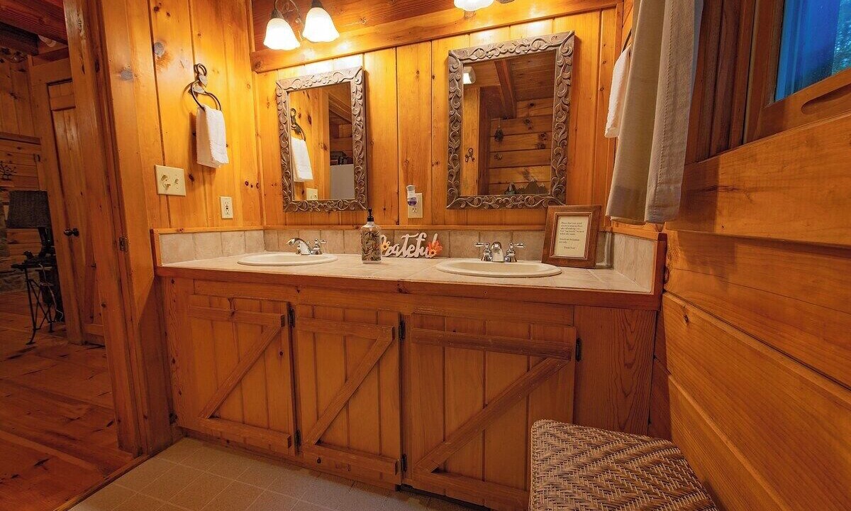 Photo of Bathroom in Benton