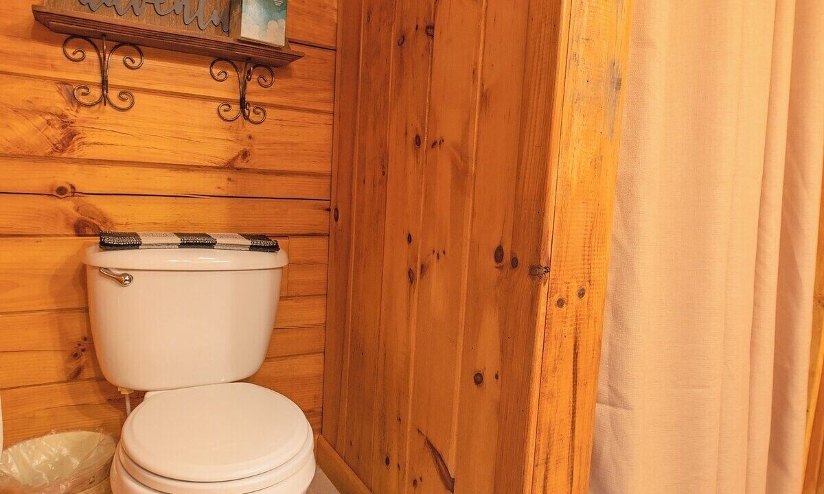 Photo of Bathroom in Benton