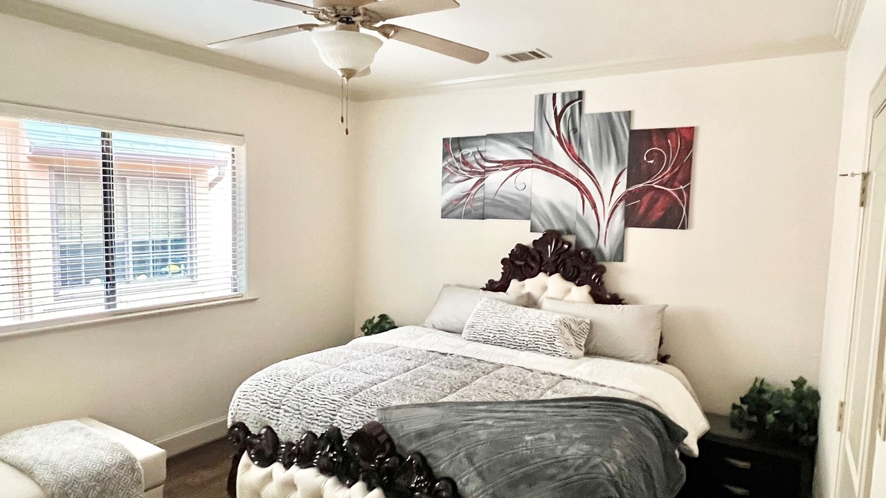 Photo of Bedroom in Park Cities