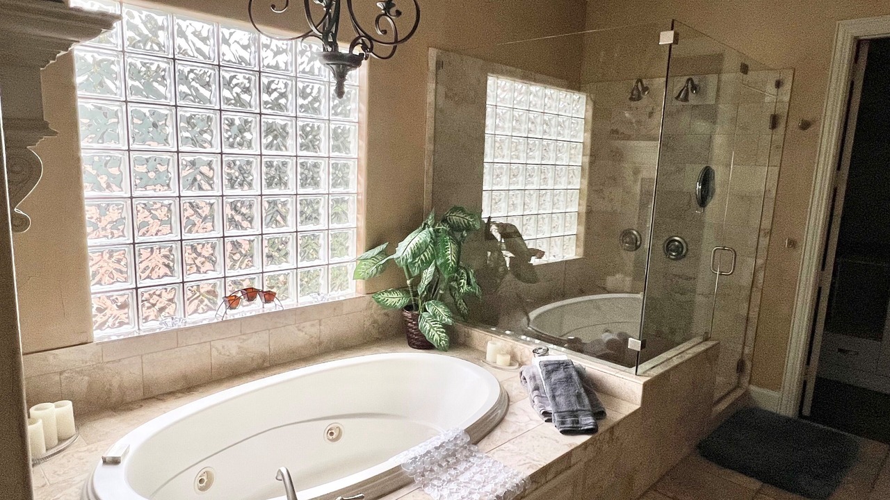 Photo of Bathroom in Park Cities