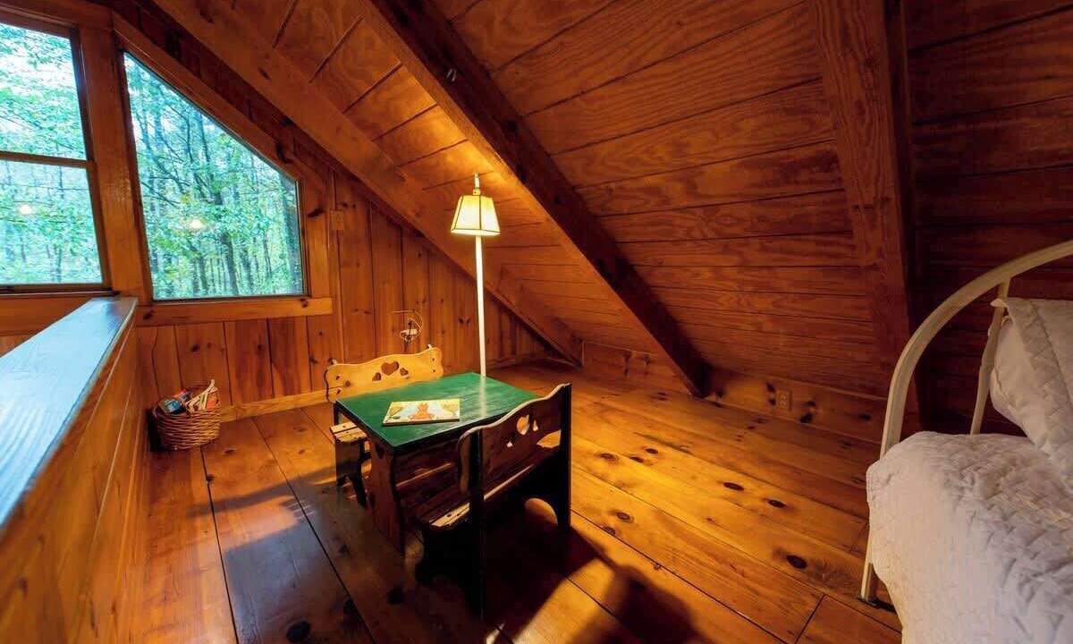 Photo of Bedroom in Benton
