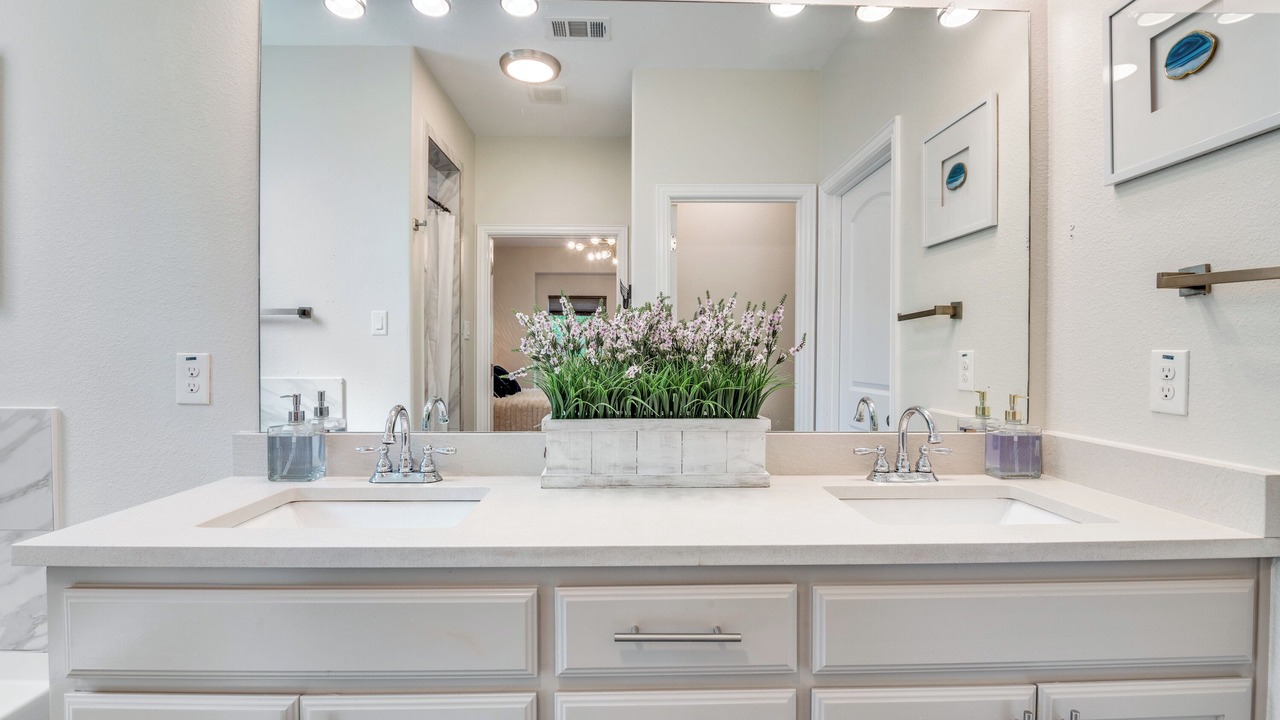 Photo of Bathroom in West Dallas