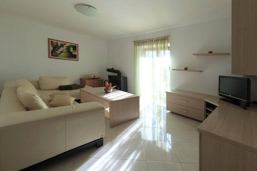 Photo of Livingroom in Gajana