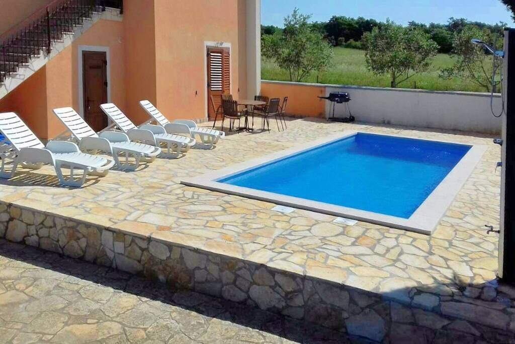 Photo of Outdoor in Gajana
