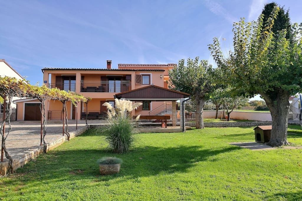 Photo of Outdoor in Gajana