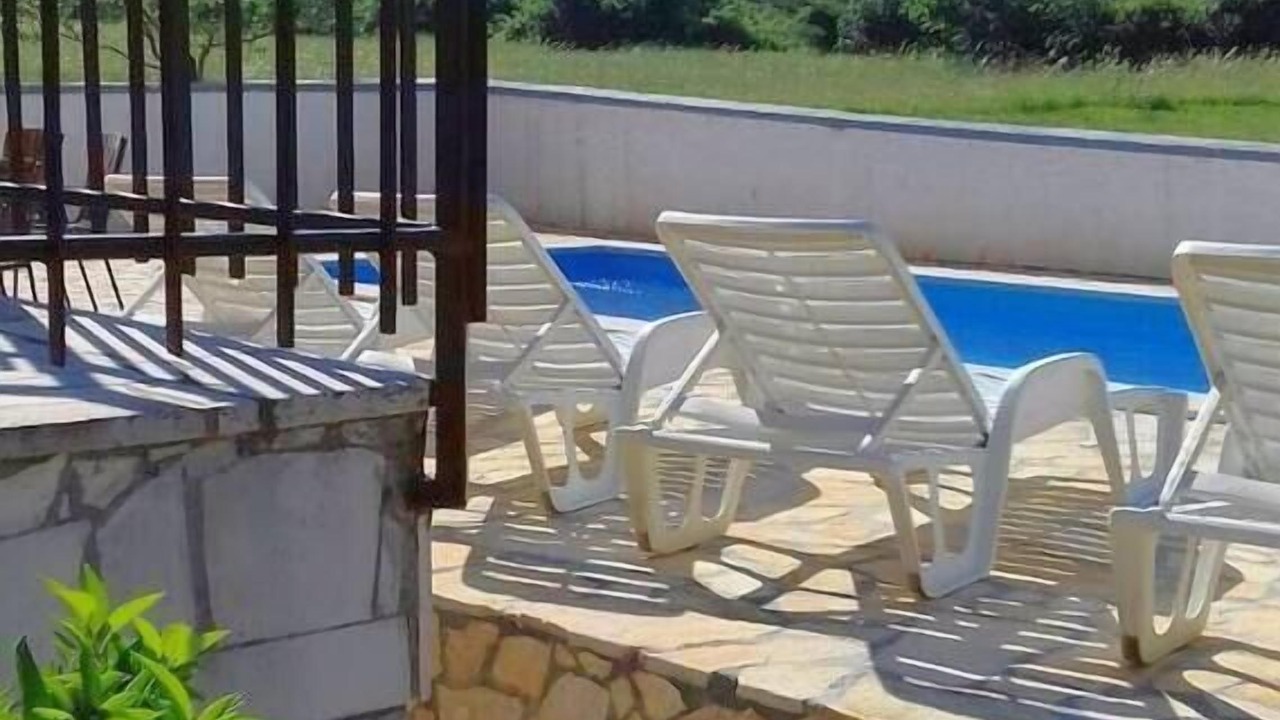 Photo of Outdoor in Gajana