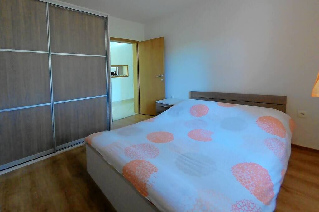 Photo of Bedroom in Gajana