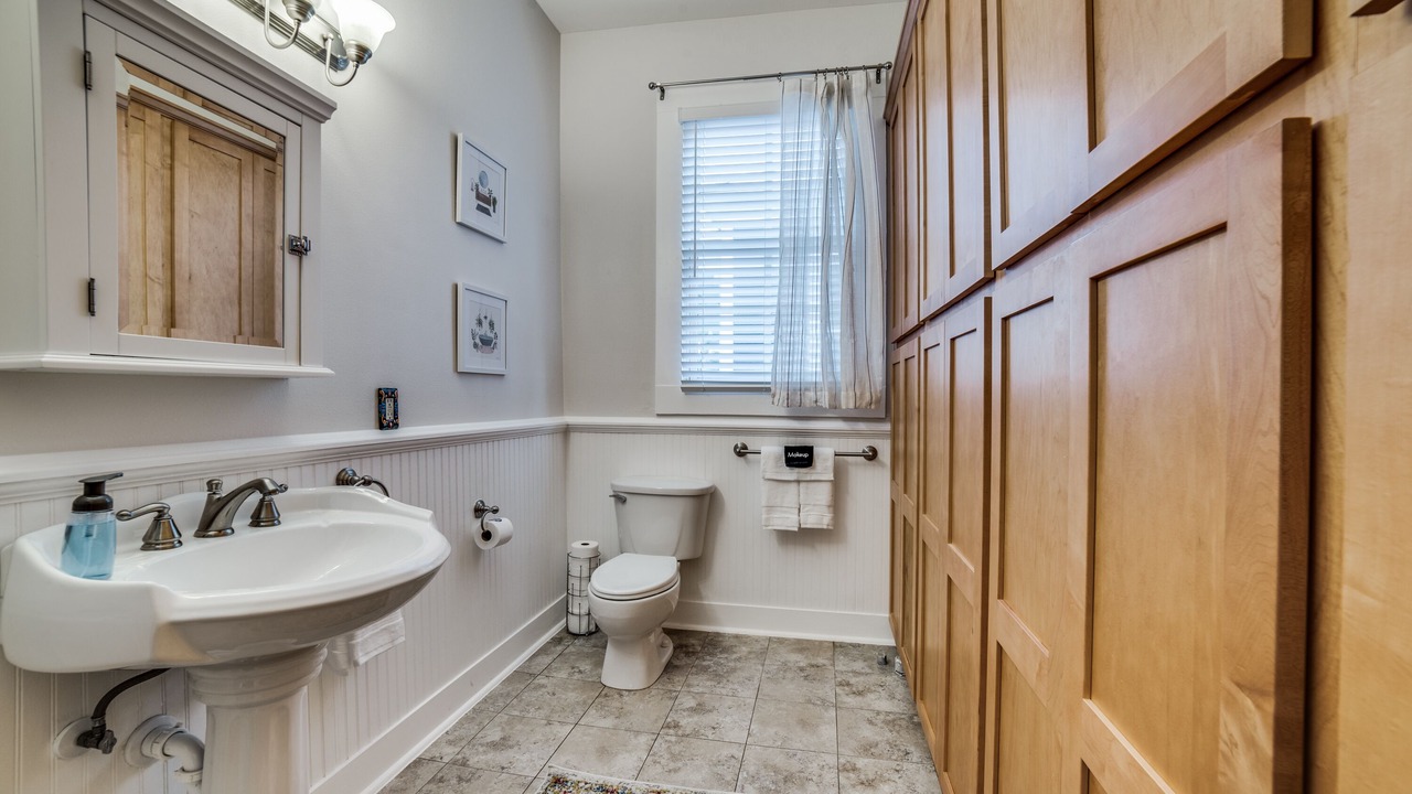 Photo of Bathroom in Southtown